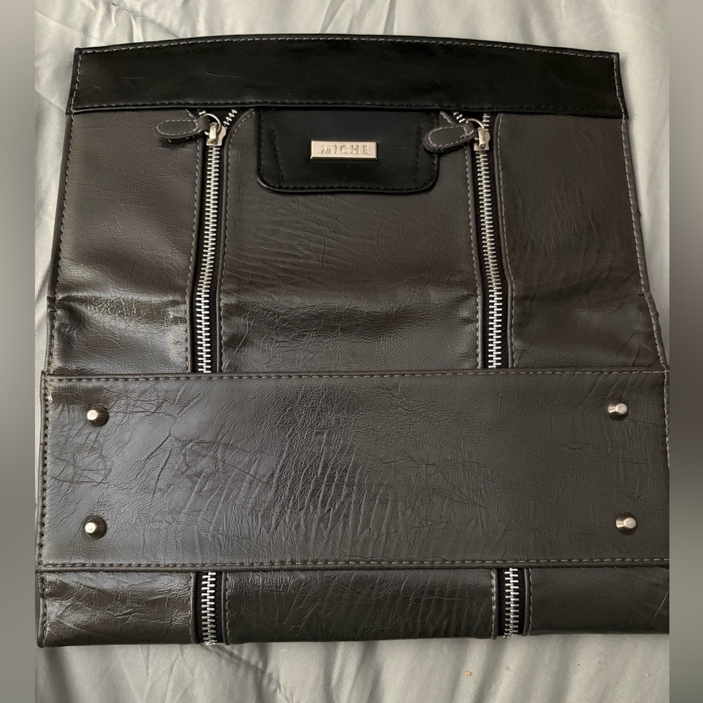 Black and gray Miche shell